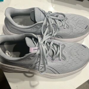 Assics sneakers size 11 gently worn